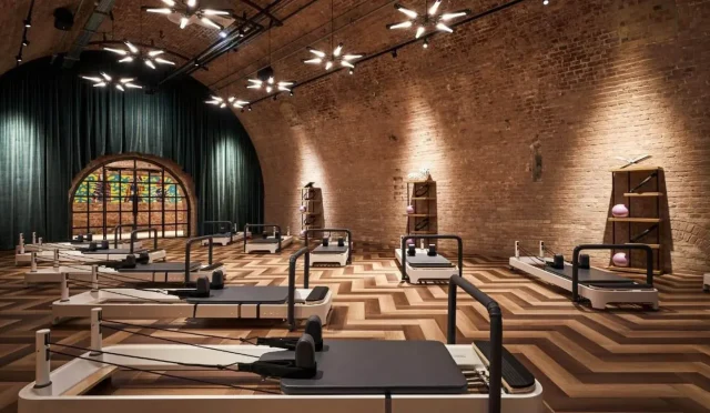 JOHN REED Club Berlin Experience Premium Fitness Today  Wealth Health  Tech  Your Guide to Success JOHN REED Club Berlin Experience Premium Fitness Today