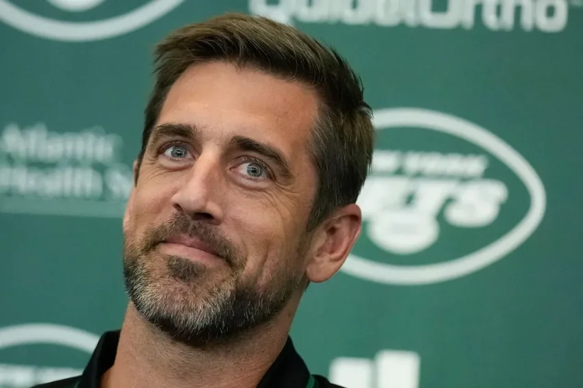 Aaron Rodgers: A Legendary Quarterback Journey in Football