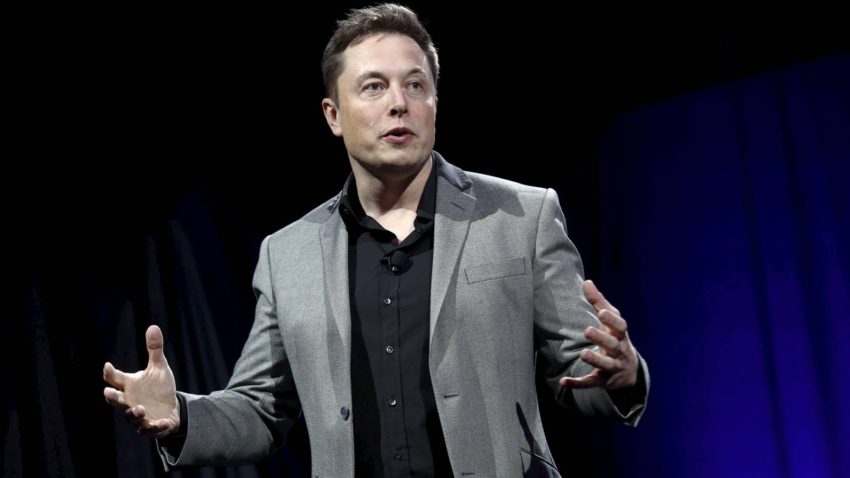 Elon Musk Net Worth Surges to Record $648 Billion